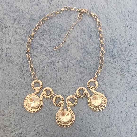 Elegant Silver Necklace with Bling Accents - Picture 2 of 3